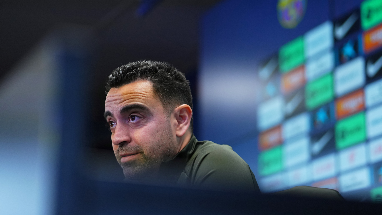 Xavi en una rueda de prensa del FC Barcelona