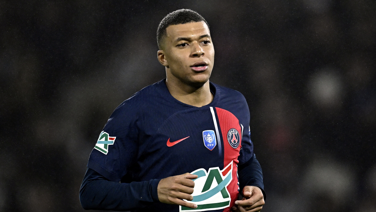 Kylian Mbappé en el duelo entre el PSG y el Brest