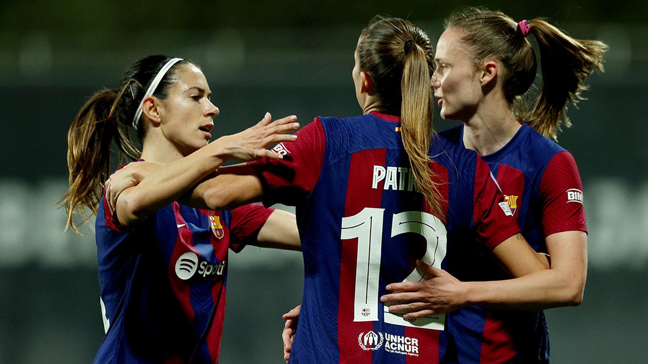 FC Barcelona femenino celebrando un gol