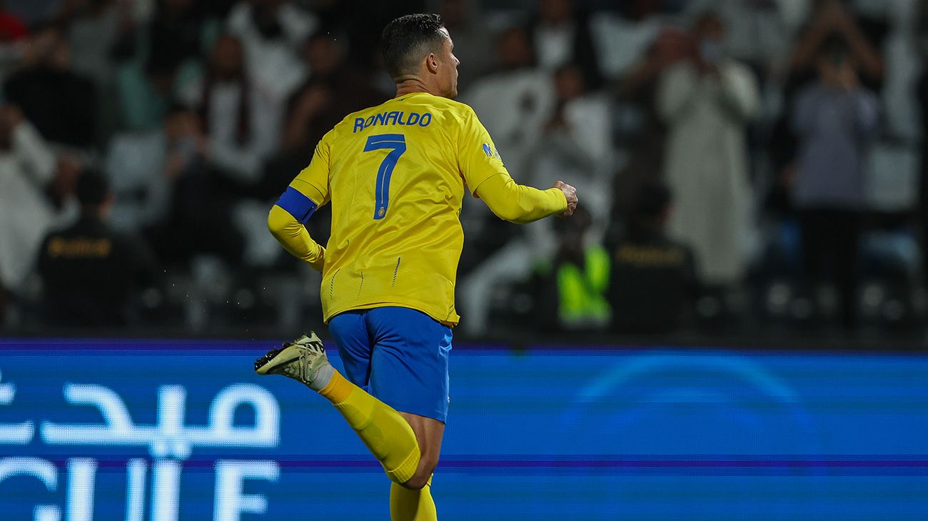 Cristiano Ronaldo festejando un gol con Al Nassr