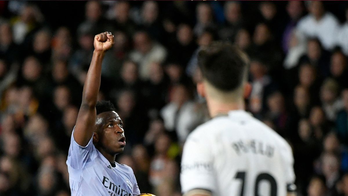 Vinicius Jr celebra un gol en Mestalla