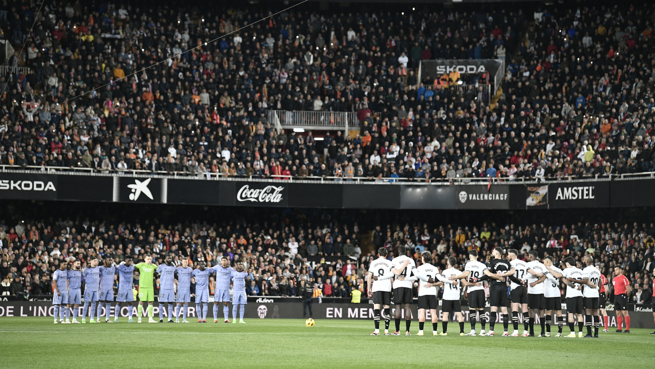 Afición del Real Madrid y el Valencia CF en Mestalla