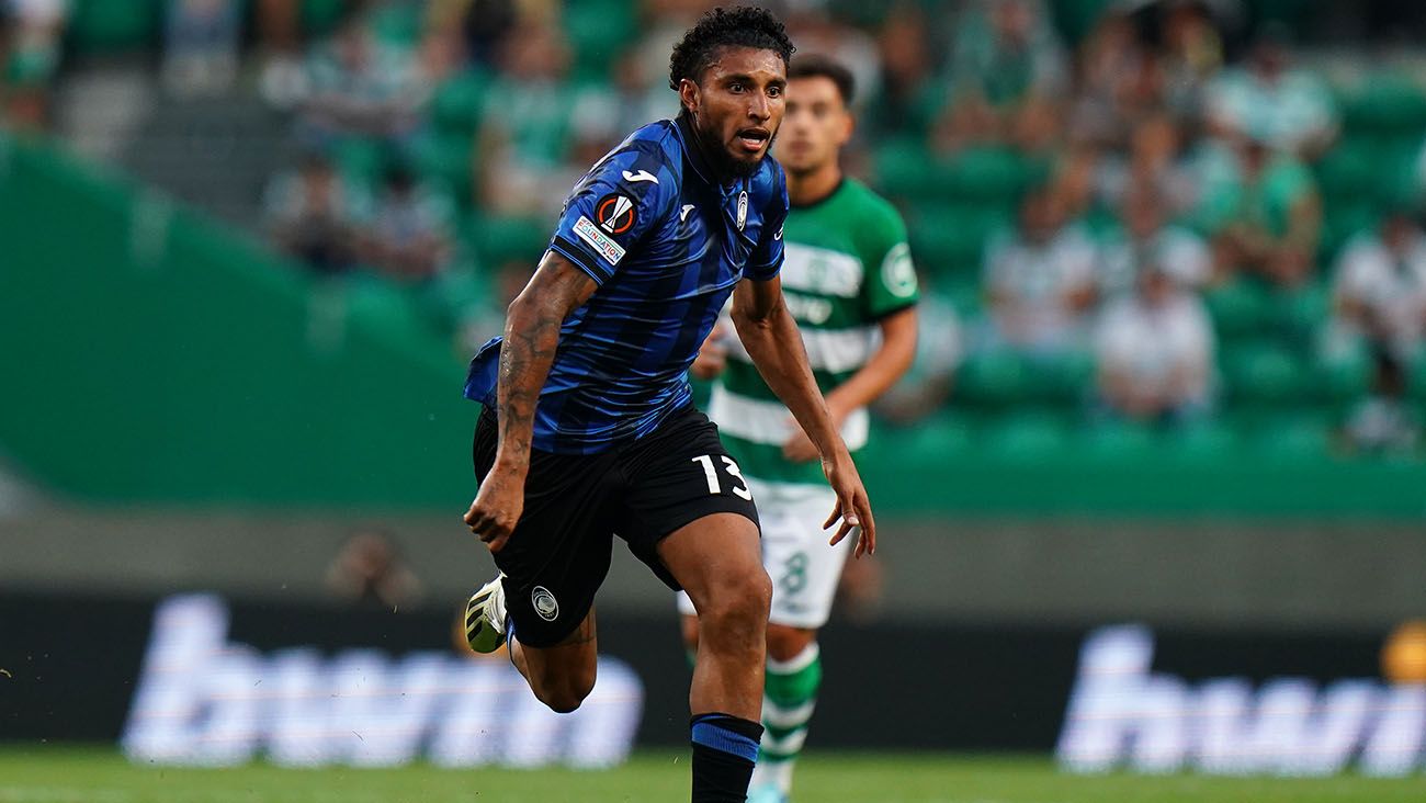 Éderson in a Europa League match with Atalanta