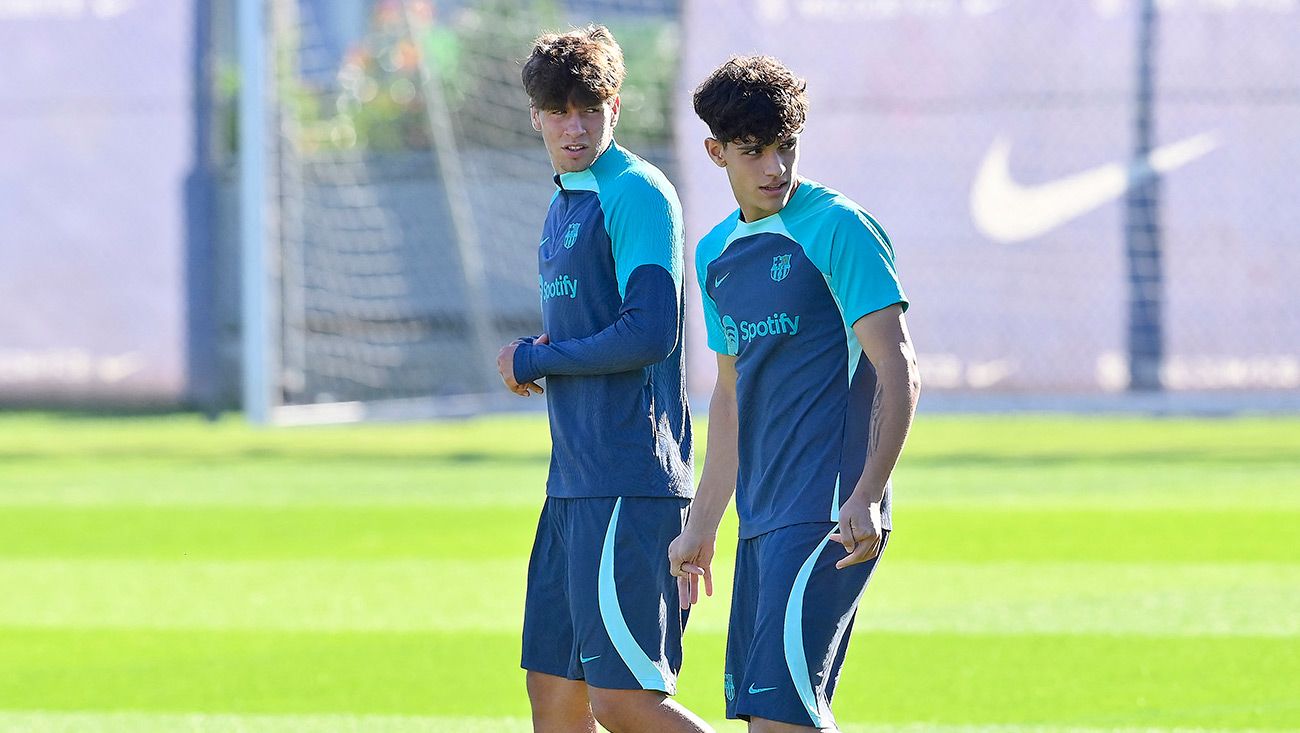 Héctor Fort y Marc Guiu en un entrenamiento del Barça