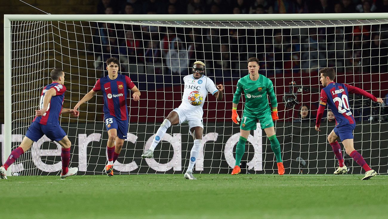 Osimhen balón Barça