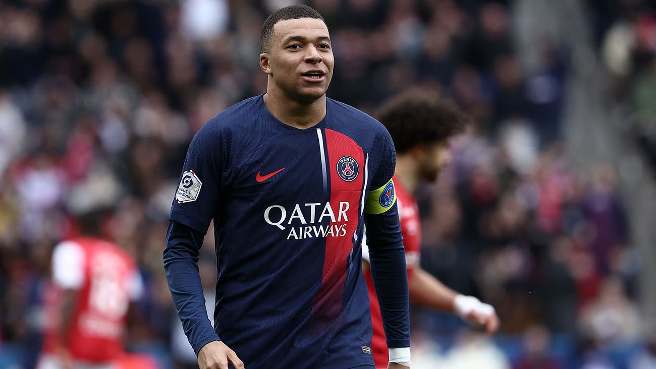 Kylian Mbappé in a match with Paris Saint-Germain