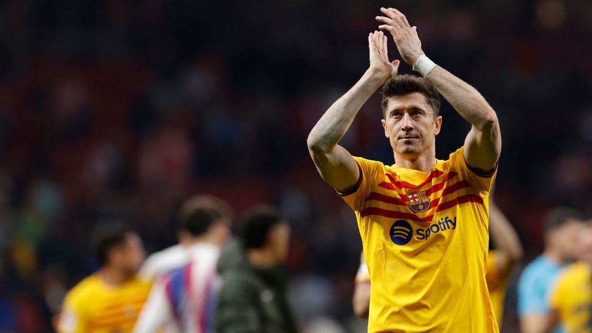 Robert Lewandowski celebra un gol con el Barça