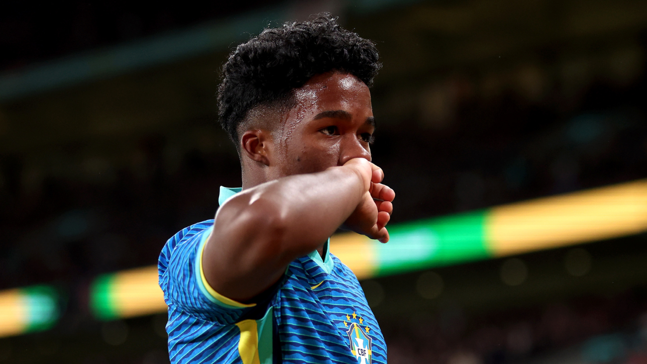 Endrick celebrando su histórica anotación en Wembley en el duelo amistoso entre Inglaterra y Brasil (0-1)