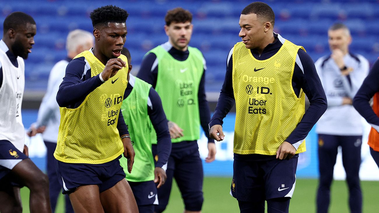 Tchouaméni y Mbappé en el entrenamiento de Francia