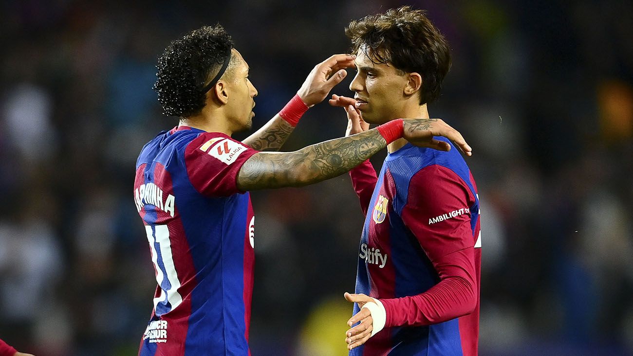 Raphinha y Joao Félix festejando el gol ante Las Palmas