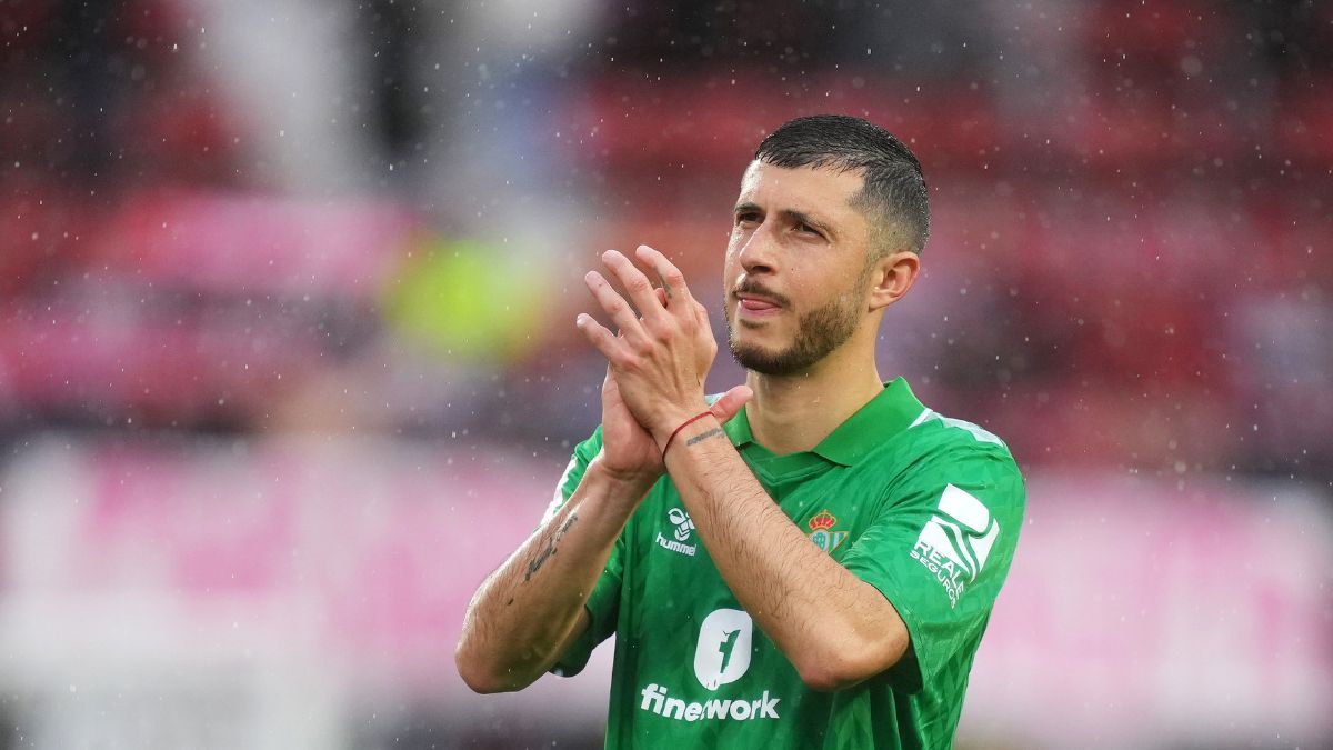 Guido Rodriguez en un partido con el Betis