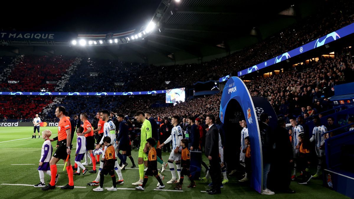 El Parque de los Príncipes antes de un partido de Champions