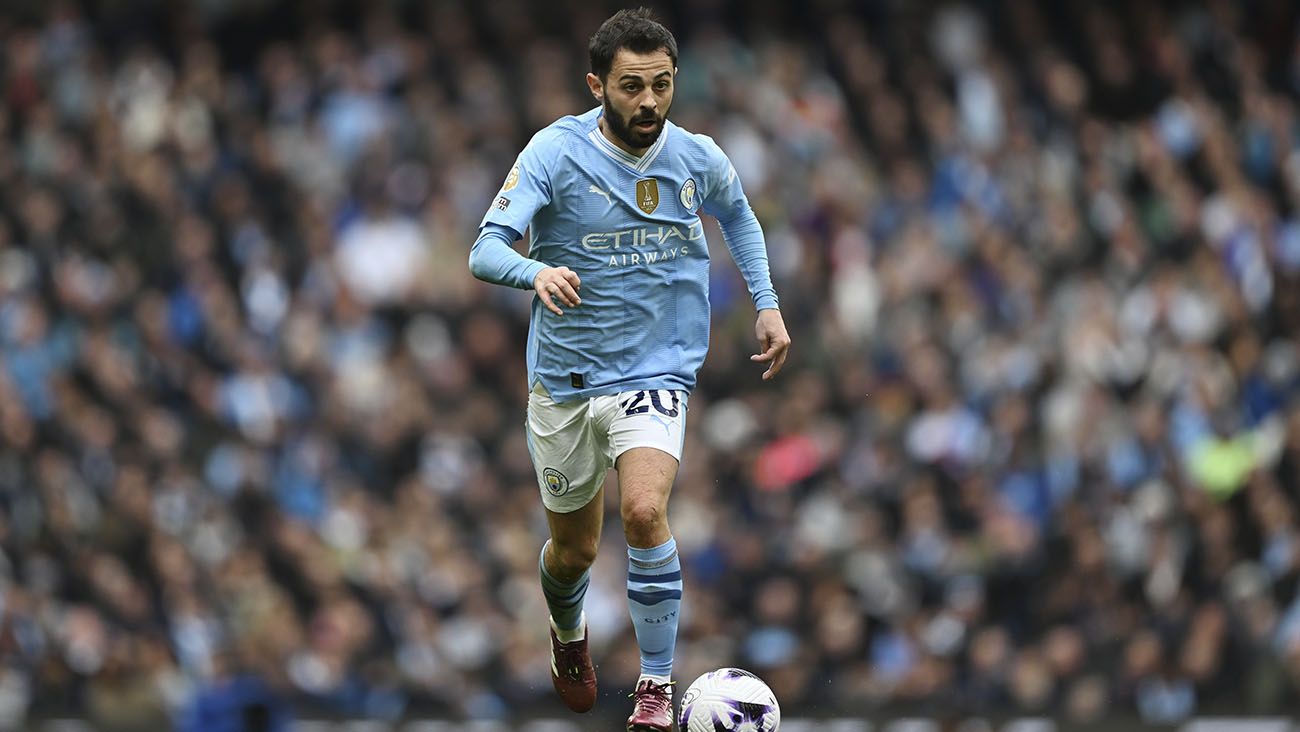 Bernardo Silva en un partido con el Manchester City