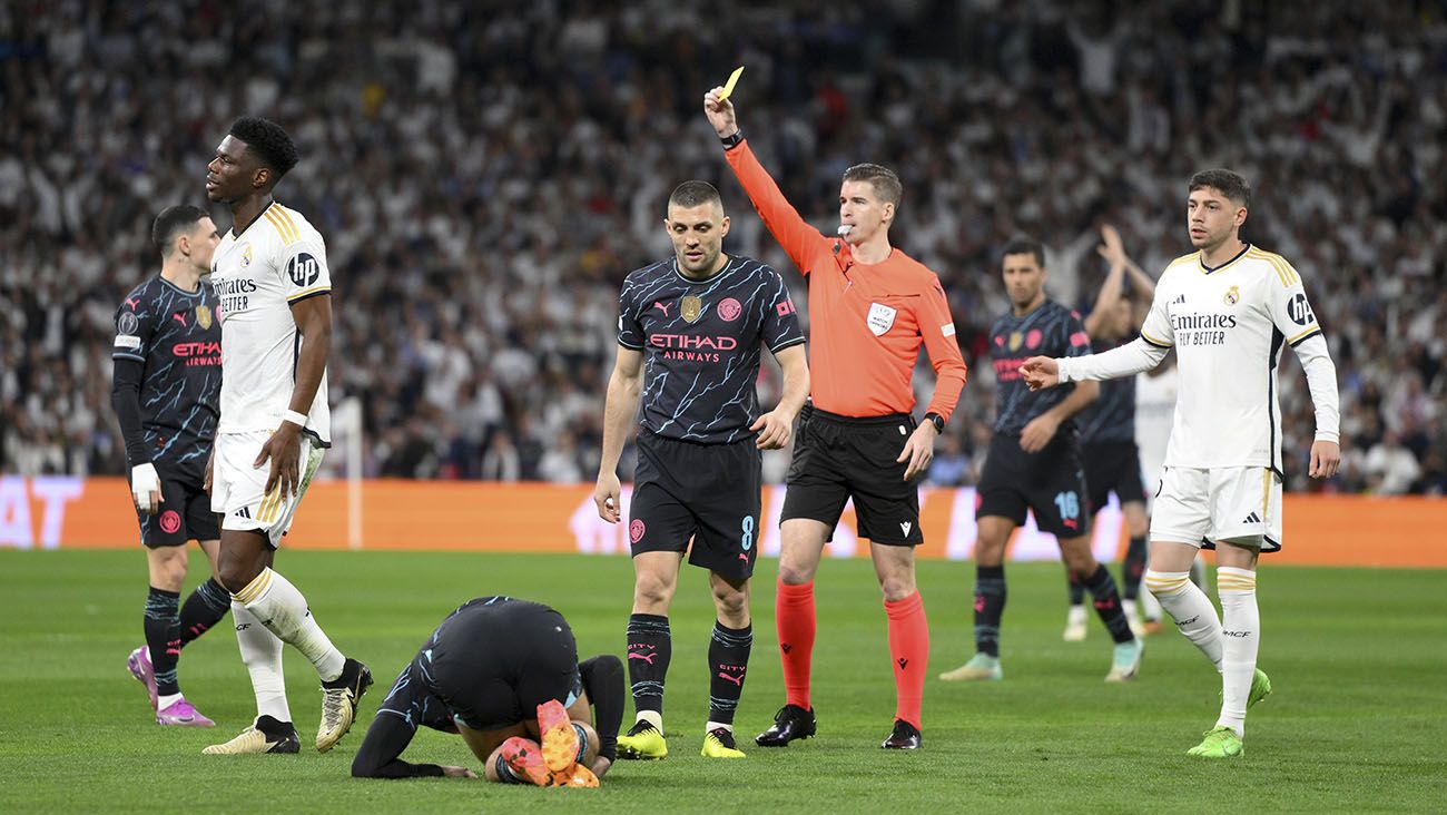 Aurélien Tchouaméni saw yellow for a foul on Grealish