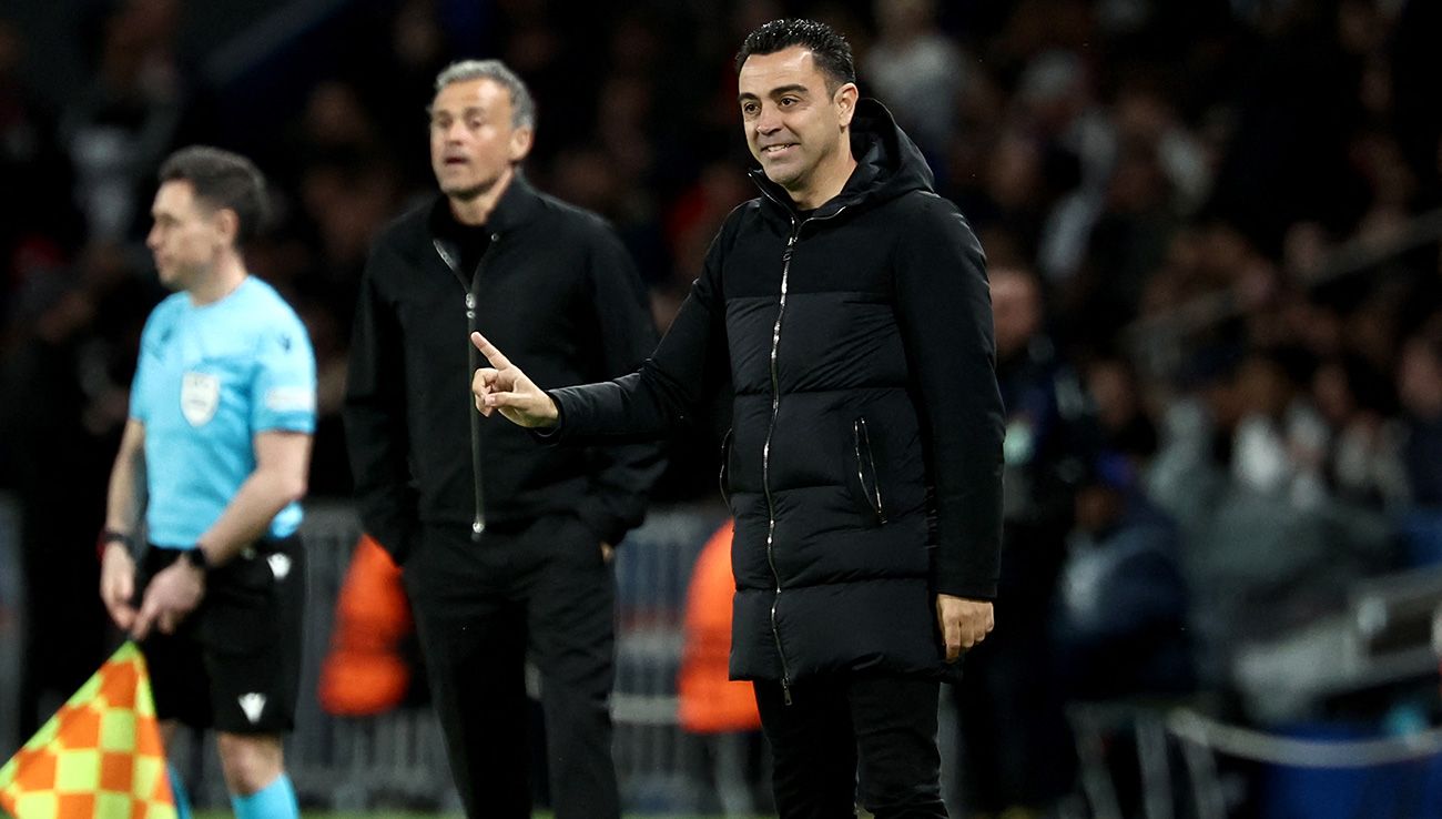 Xavi Hernández y Luis Enrique en el PSG-Barça