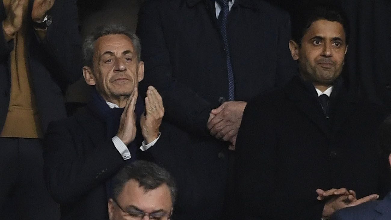 Nicolas Sarkozy and Nasser Al-Khelaïfi during a PSG match