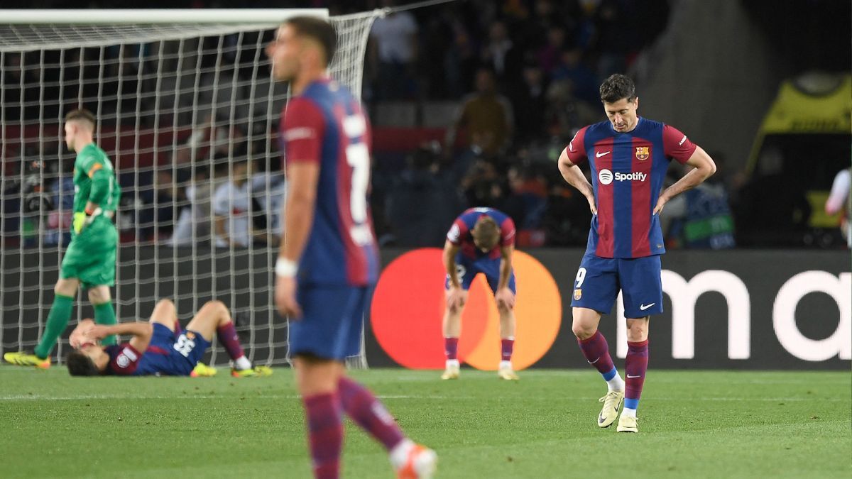 Los jugadores del Barça se lamentan contra el PSG
