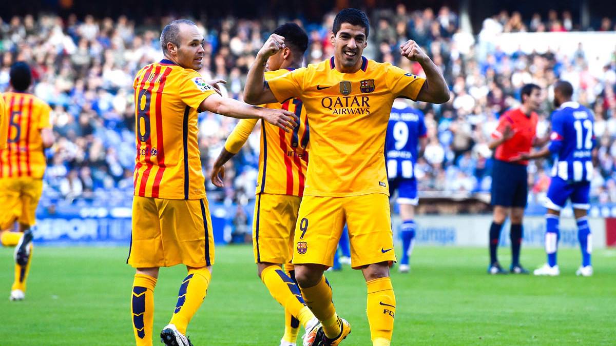 Luis Suárez, celebrando uno de los goles del partido