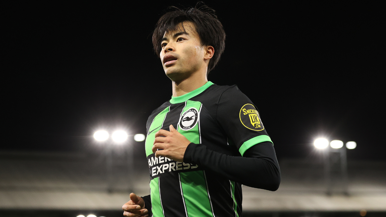 Kaoru Mitoma en el duelo entre el Brighton y el Crystal Palace en la Premier League