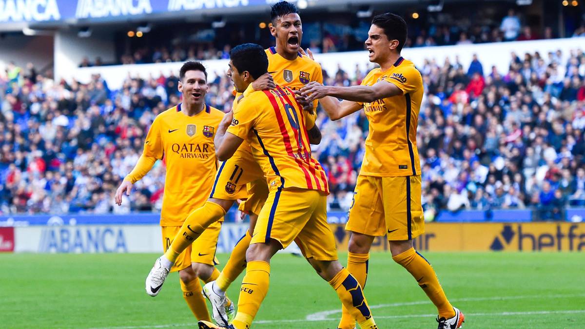 Los jugadores del Barça, celebrando uno de los goles del partido