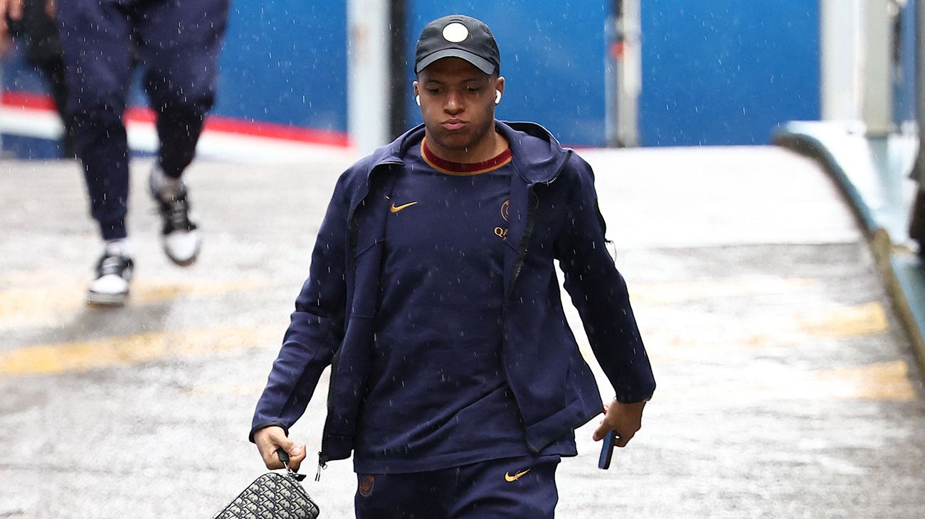 Kylian Mbappé previo a un partido con el PSG