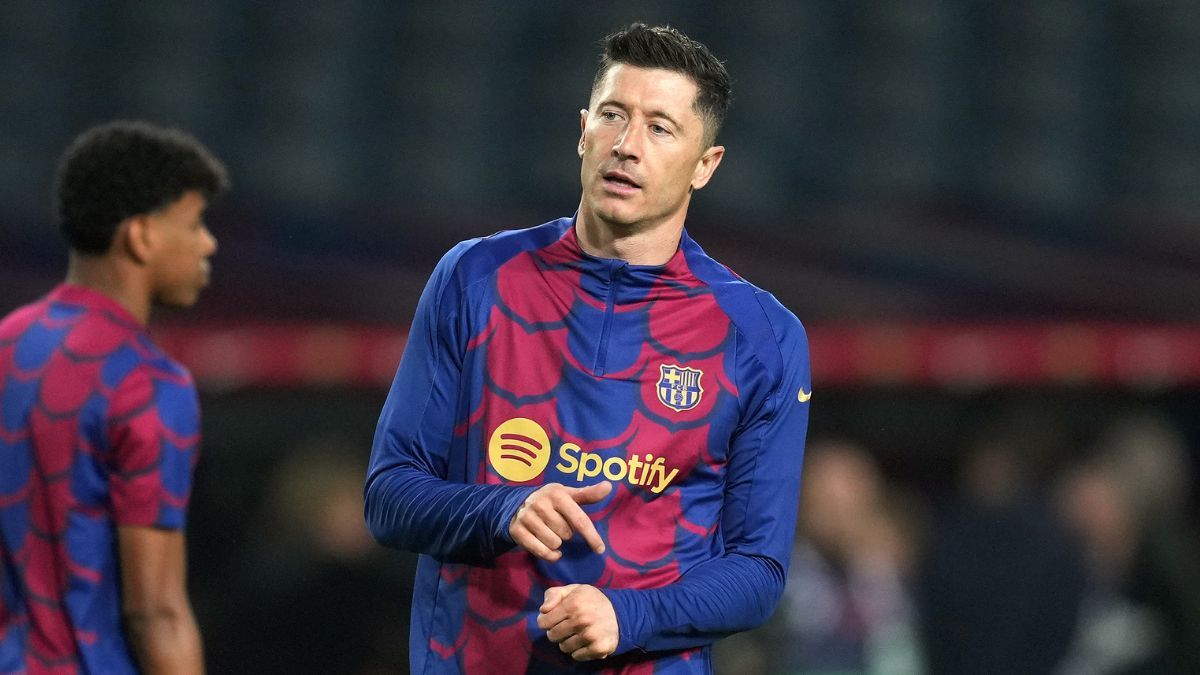 Robert Lewandowski durante un calentamiento