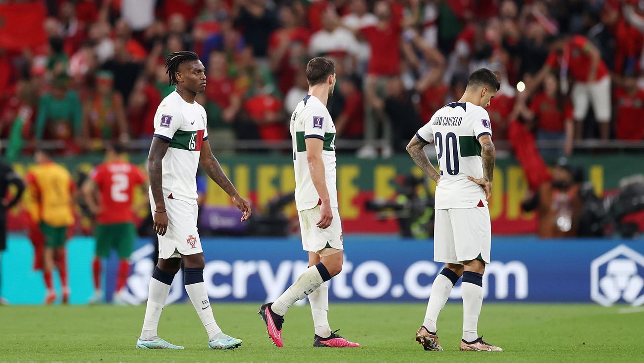 Rafael Leao y Joao Cancelo tras el Marruecos-Portugal de Qatar 2022