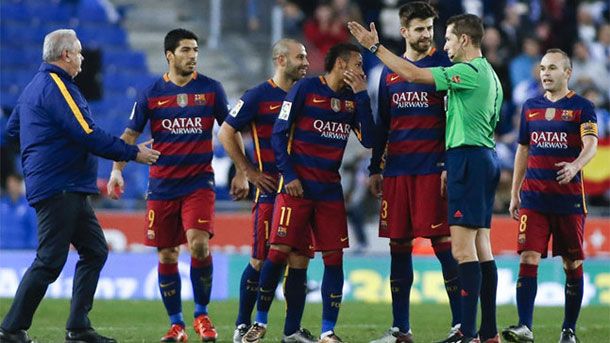 González gonzález satisfied the glass this Wednesday with the card to iniesta