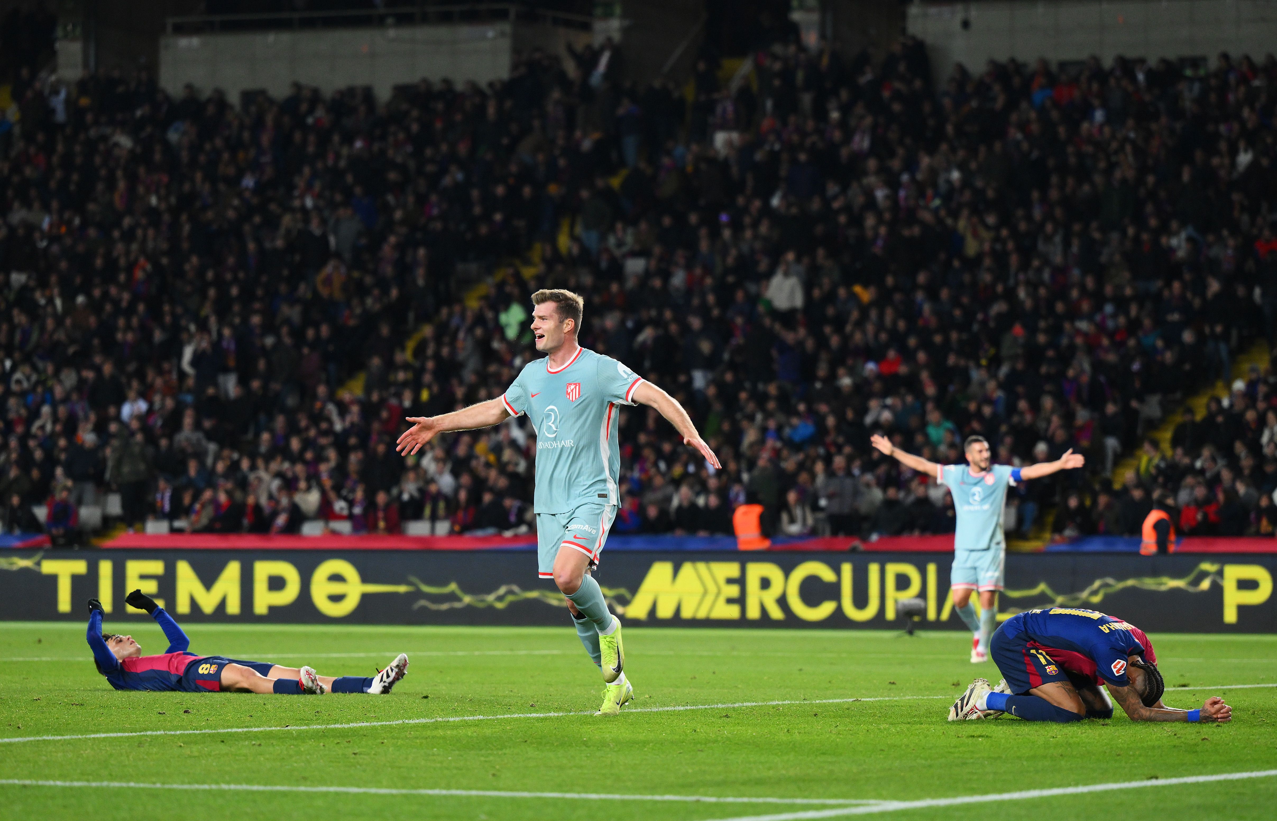 Alexander Sorloth celebrating Atlético's winning goal (1-2)