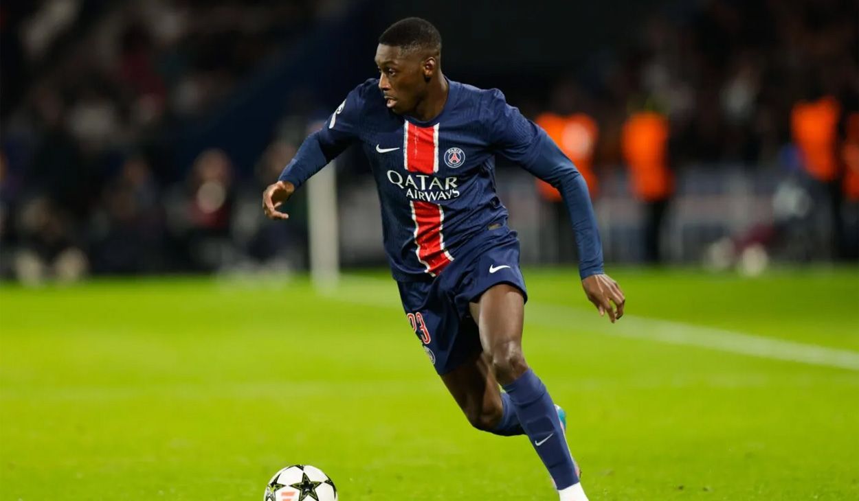 Randal Kolo Mouani en un partido con el PSG