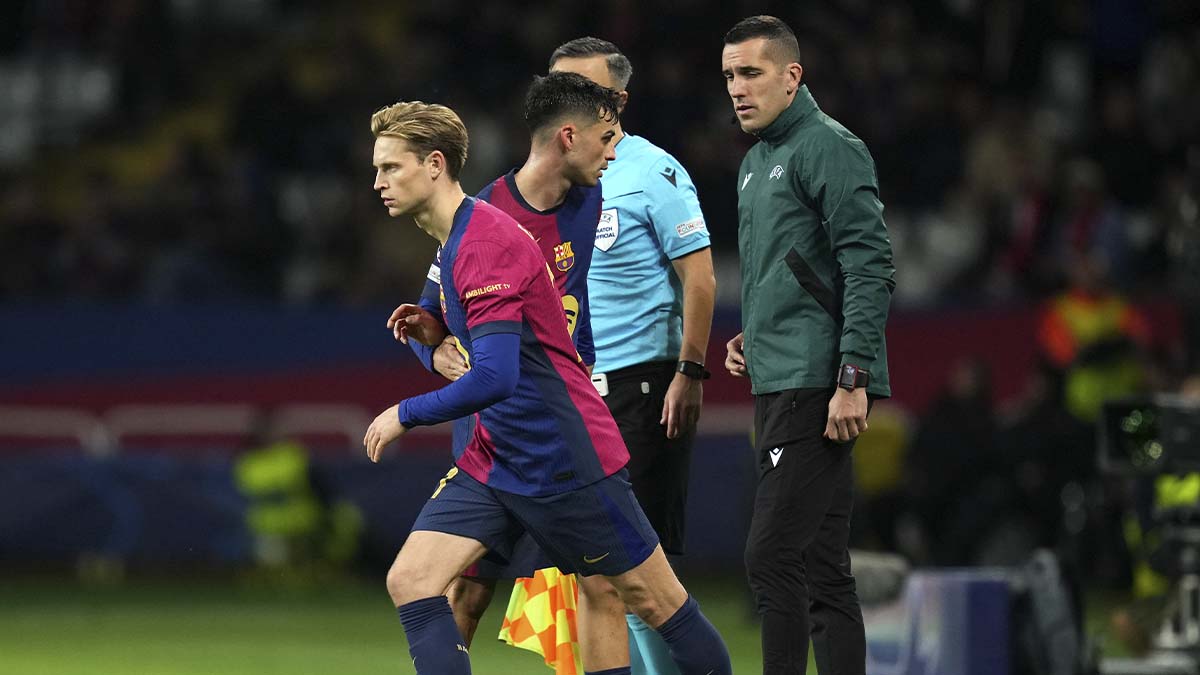 Frenkie de Jong, ingresando a un partido del Barça
