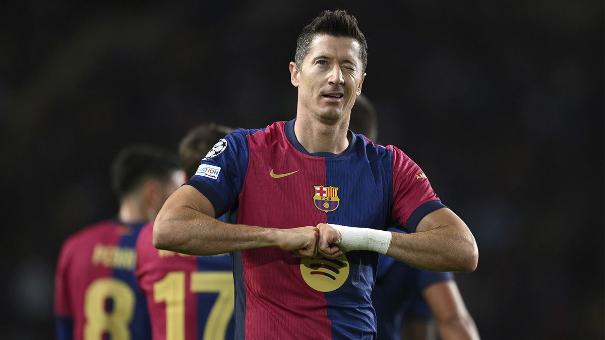 Robert Lewandowski, festejando un gol en la Champions