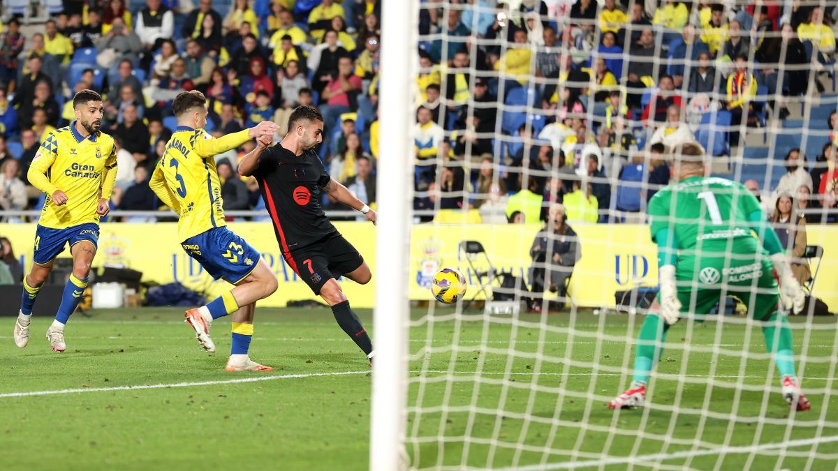 ¡El 'súper suplente' del Barça! Ferran Torres marca y sigue batiendo récords