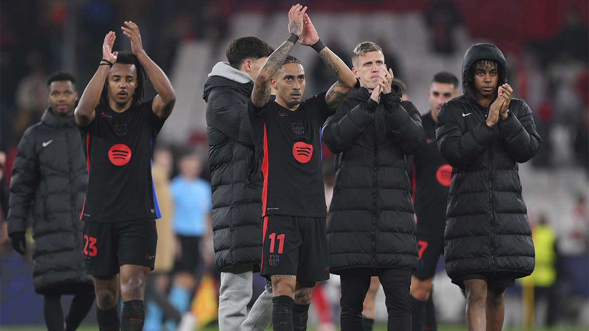 Barça players celebrating the victory in Lisbon (0-1)