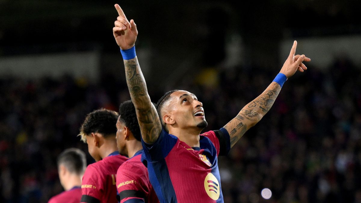 Raphinha en el duelo entre el FC Barcelona y el SL Benfica en la vuelta de los octavos de final de la UEFA Champions League 2024-25 Raphinha en el duelo entre el FC Barcelona y el SL Benfica en la vuelta de los octavos de final de la UEFA Champions League 2024-25