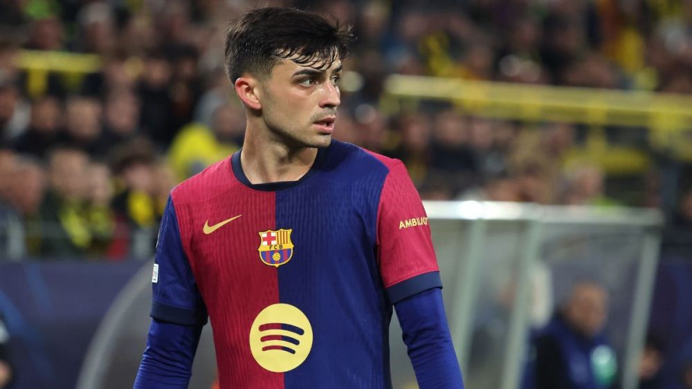 Pedri González en el duelo entre el FC Barcelona y el Borussia Dortmund en la UEFA Champions League