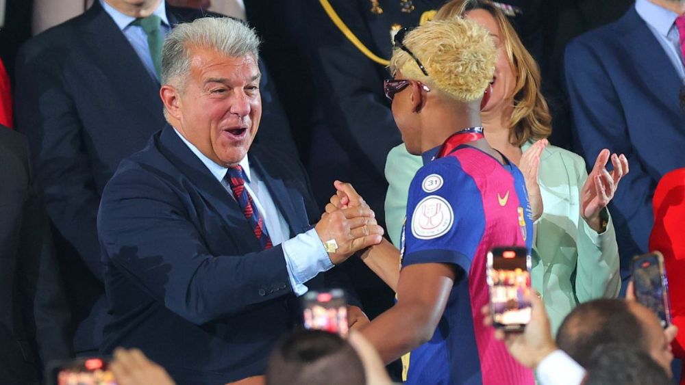 Joan Laporta en la celebración de la obtención de la Copa del Rey 2024-25 por parte del Barcelona Joan Laporta en la celebración de la obtención de la Copa del Rey 2024-25 por parte del Barcelona