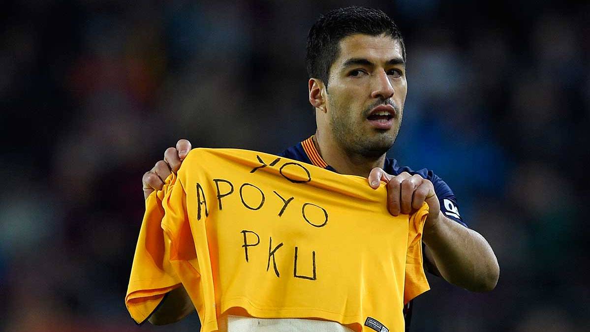 Luis Suárez cumplió su promesa y dedicó su primer gol al Sporting a los niños enfermos de PKU