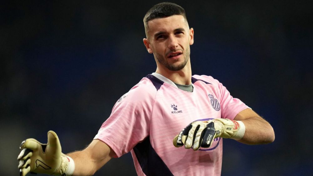 Joan García en el duelo entre el RCD Espanyol y el Real Madrid en LaLiga EA Sports Joan García en el duelo entre el RCD Espanyol y el Real Madrid en LaLiga EA Sports