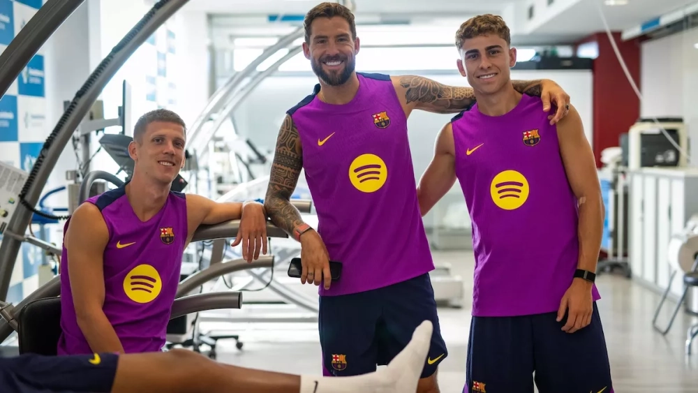 Dani Olmo, Íñigo Martínes y Fermín López