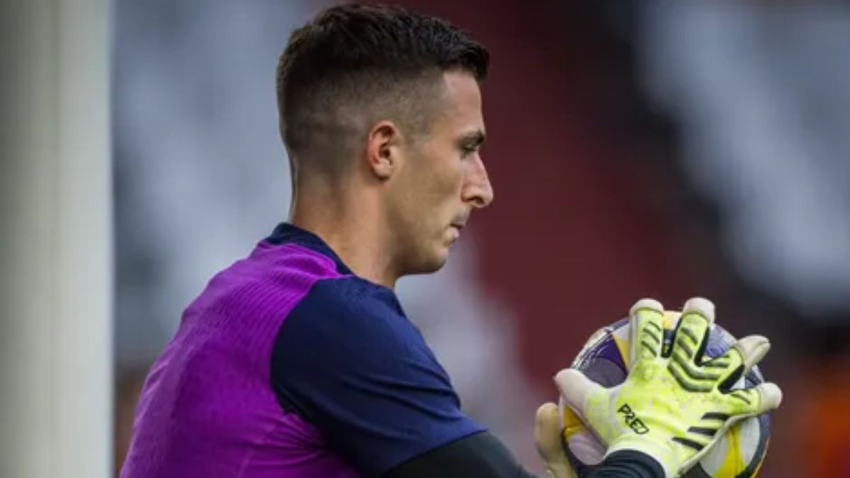 El Barça podría hacer caja con Iñaki Peña gracias al interés del Como