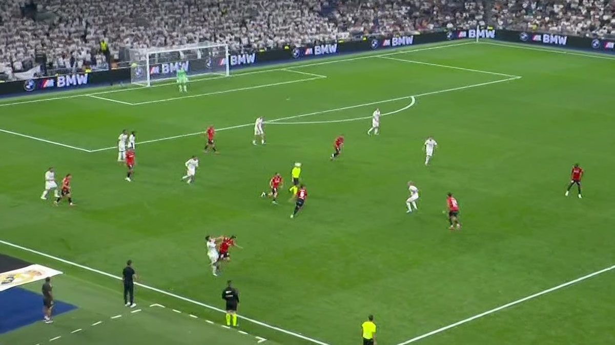 La 'trampa' de las cámaras del Bernabéu: del gol fantasma de Lamine a la expulsión de Bretones
