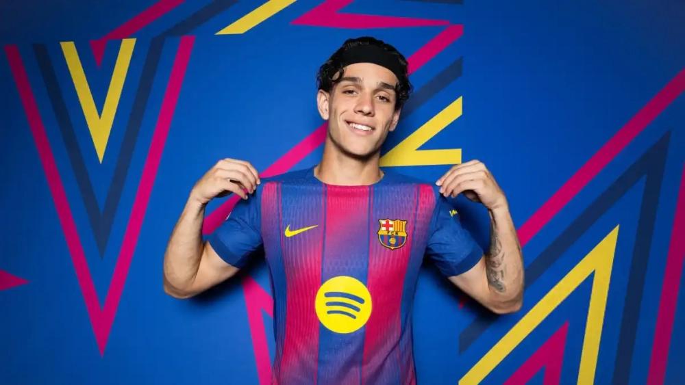 Héctor Fort sigue al margen en Barcelona: el Mallorca aún no cierra su cesión Héctor Fort sigue al margen en Barcelona: el Mallorca aún no cierra su cesión