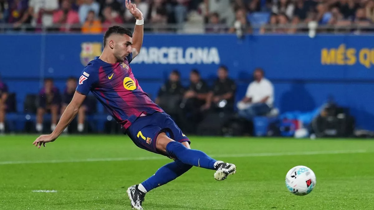 Gran partido de Ferran Torres ante el Valencia. Asistencia y balón al palo