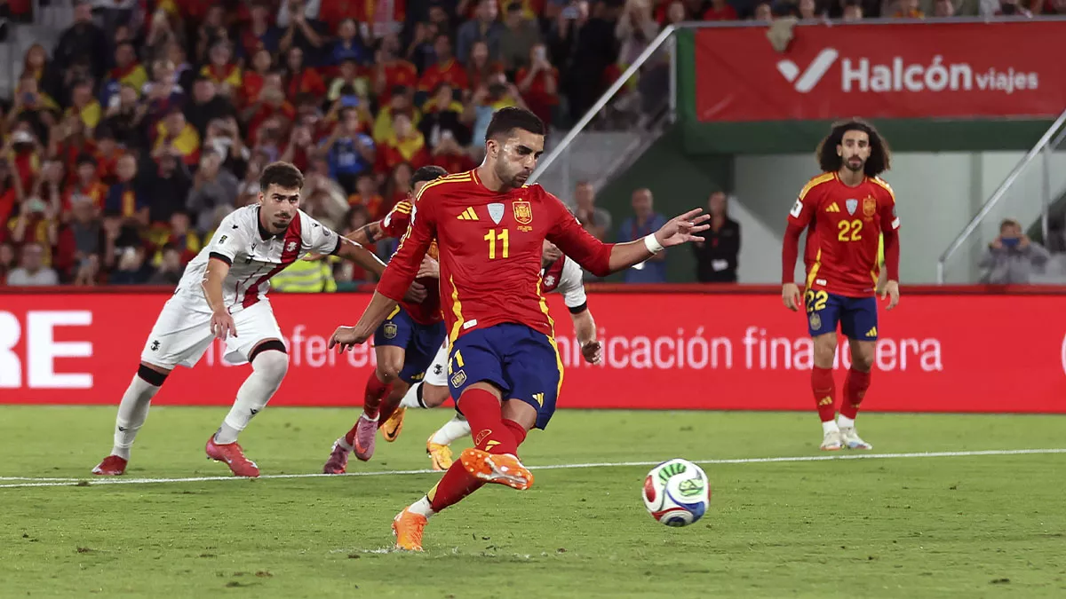 Ferran Torres falló un penalti contra Georgia