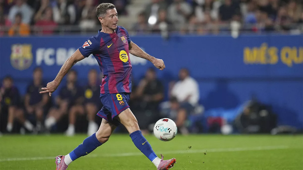 Robert Lewandowski podría facilitar la llegada de Julián Álvarez al Barça