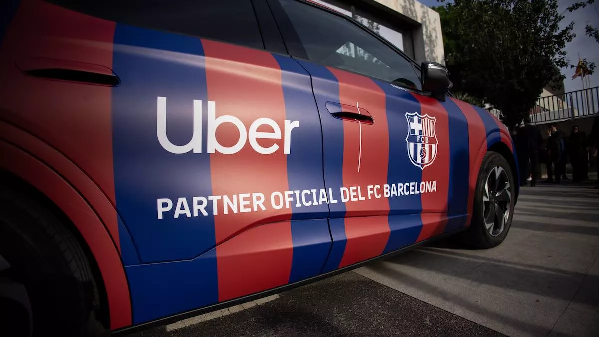 El FC Barcelona y Uber firman un acuerdo de colaboración hasta 2027