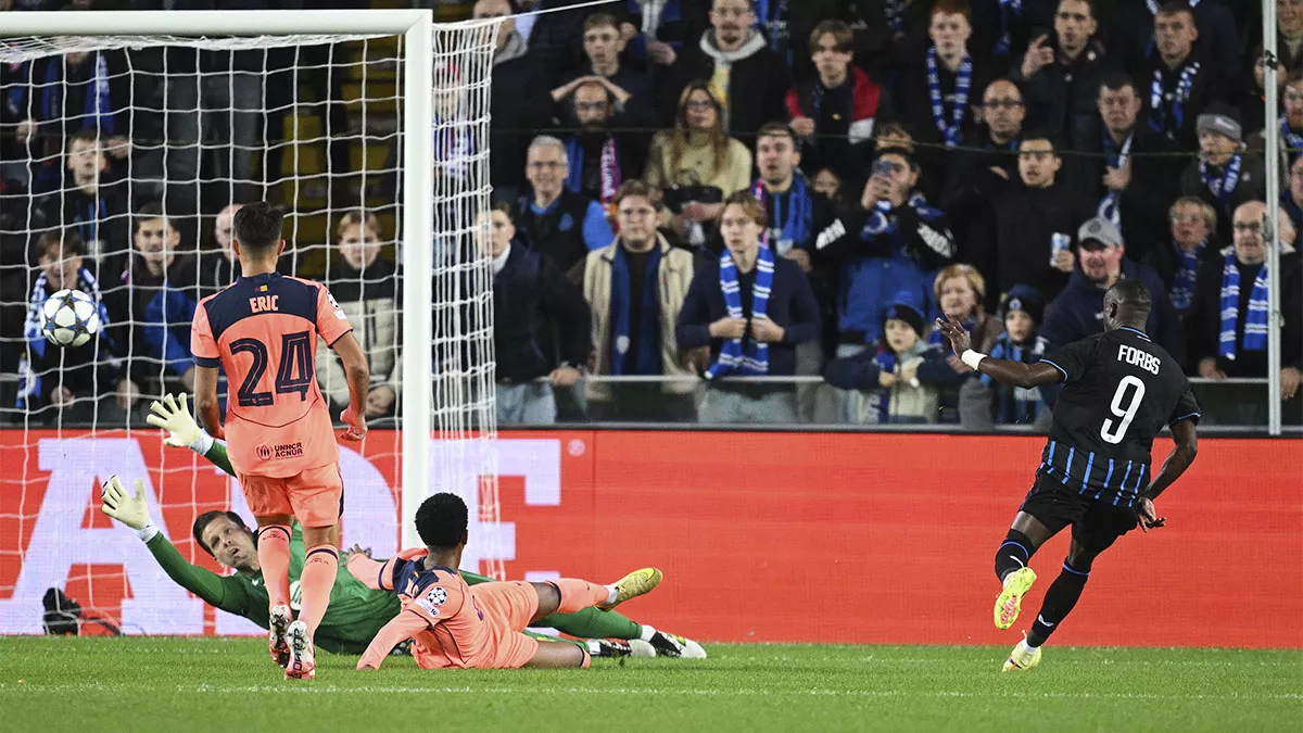 Carlos Forbs hizo el 2-1 parcial favorable al Brujas Carlos Forbs hizo el 2-1 parcial favorable al Brujas