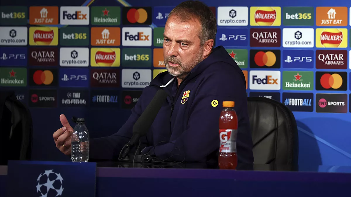 Flick descarta un cambio en el modelo defensivo: "somos el Barça, es nuestro ADN"