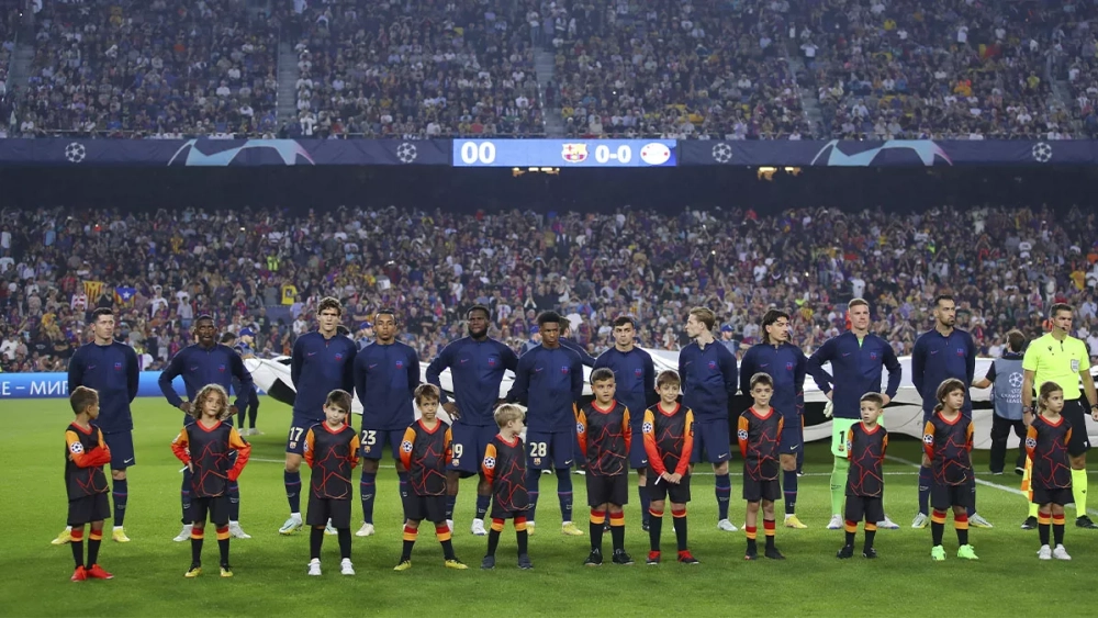 Jugadores del Barça en la previa del último duelo de Champions en Camp Nou